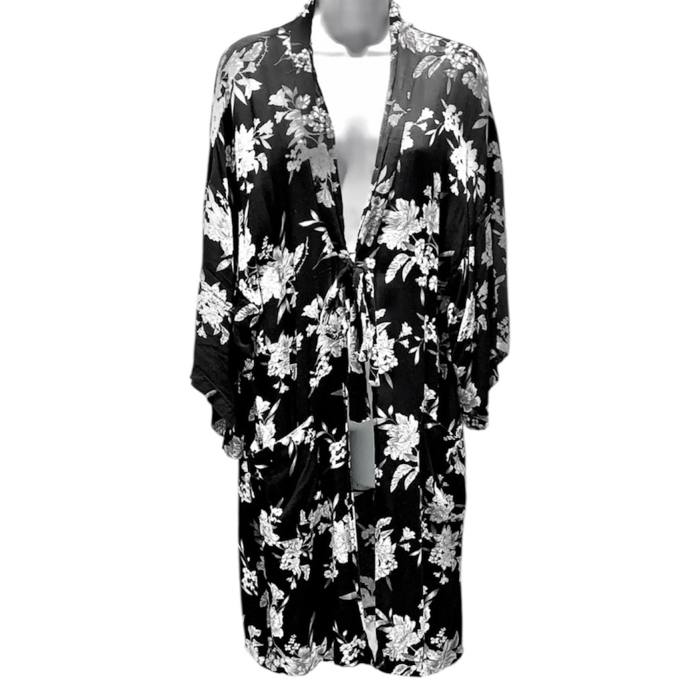 Spiritual Gangster Black and White Floral Tie Front Kimono Robe •
